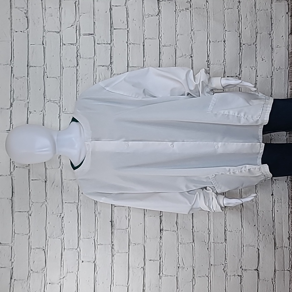 Simply Basic Long Sleeve 2-Pocket Round Neck Snap… - image 2